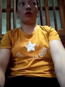 Snapshot of Isabella-aa chatting on July 9, 2026, 9:35 am Isabella-aa online show from July 9, 2026, 9:35 am