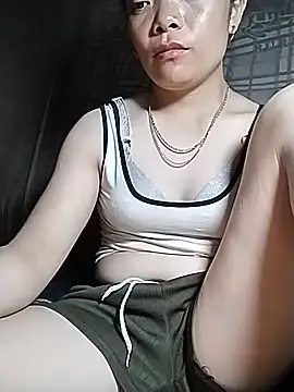 Snapshot of Isabella-aa chatting on July 15, 2026, 10:42 am Isabella-aa online show from July 15, 2026, 10:42 am