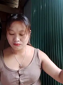 Snapshot of Lan-oanh chatting on July 9, 2026, 12:26 am Lan-oanh online show from July 9, 2026, 12:26 am