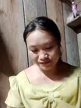 Snapshot of Lan-oanh chatting on July 14, 2026, 12:33 pm Lan-oanh online show from July 14, 2026, 12:33 pm