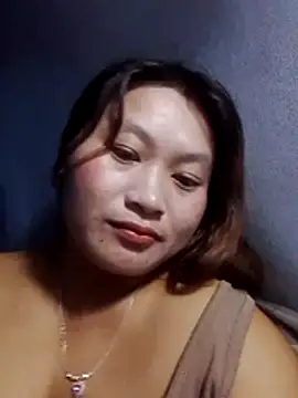 Snapshot of Lan-oanh chatting on July 27, 2026, 1:45 am Lan-oanh online show from July 27, 2026, 1:45 am