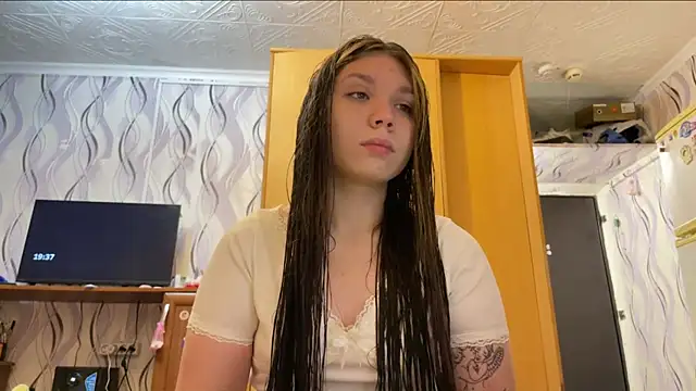 SallyFacing online show from July 25, 2026, 2:36 pm