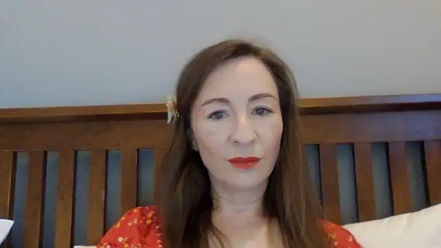Sweet Poeme online show from July 19, 2026, 8:40 am