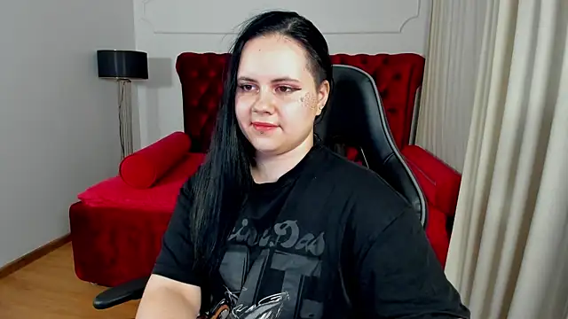 DaisyHarts online show from July 26, 2026, 5:31 pm