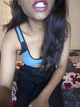 MysticDiya online show from July 27, 2026, 6:42 am