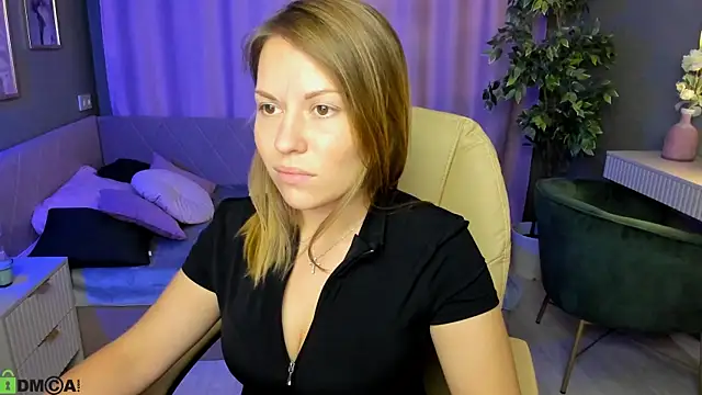 Kira Miragee online show from July 20, 2026, 1:20 am