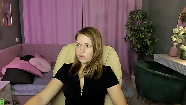 Kira Miragee online show from July 21, 2026, 12:46 am