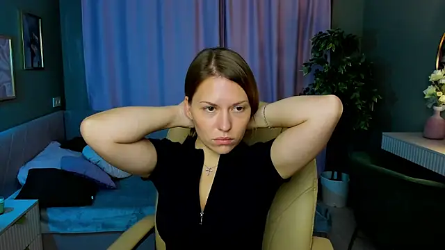 Kira Miragee online show from July 23, 2026, 12:57 am