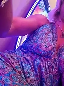 Tiffneycherie online show from July 16, 2026, 8:53 am