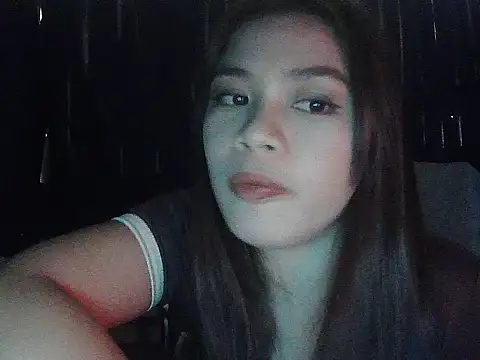 Snapshot of Violet_2026 chatting on July 23, 2026, 5:49 am Violet 2026 online show from July 23, 2026, 5:49 am