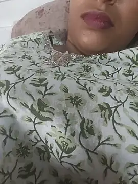 sharmilasingh89 online show from July 14, 2026, 11:05 am