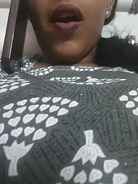 sharmilasingh89 online show from July 24, 2026, 3:54 pm