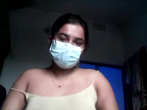 A-Rosesexy online show from July 13, 2026, 8:17 am