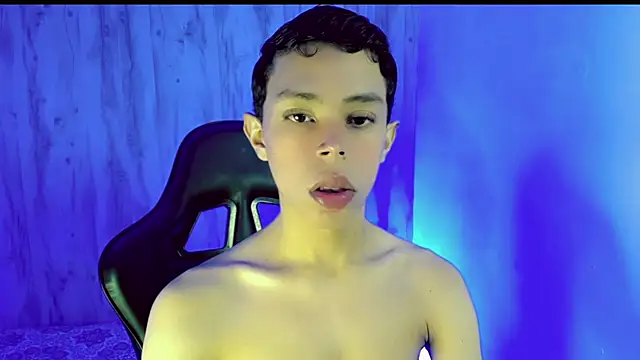 JeifMoon  online show from July 28, 2026, 2:13 pm
