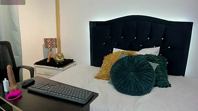 Snapshot of Cleo_Rousee_ chatting on July 12, 2026, 3:30 am Cleo Rousee online show from July 12, 2026, 3:30 am