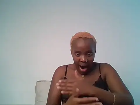 Snapshot of Pinkysmiles chatting on July 27, 2026, 10:17 pm Pinkysmiles online show from July 27, 2026, 10:17 pm