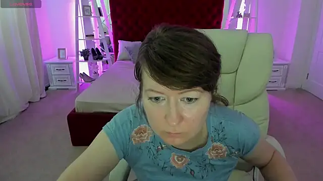 AlexaAmour online show from July 21, 2026, 5:43 am