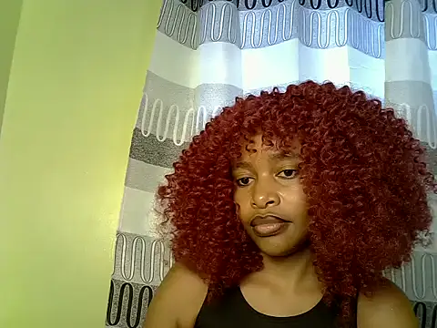 Snapshot of Beb_bee chatting on July 28, 2026, 12:12 pm Beb bee online show from July 28, 2026, 12:12 pm