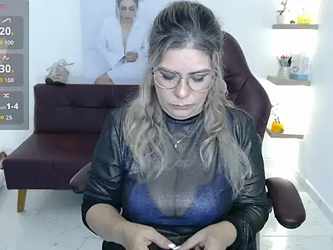 Snapshot of leylamia chatting on July 26, 2026, 1:25 am leylamia online show from July 26, 2026, 1:25 am
