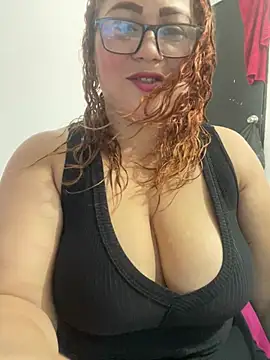 Snapshot of sabrina_hot_milf chatting on July 22, 2026, 3:20 am sabrina hot milf online show from July 22, 2026, 3:20 am