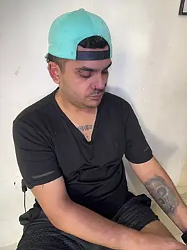 LatinBearX online show from July 10, 2026, 11:57 am