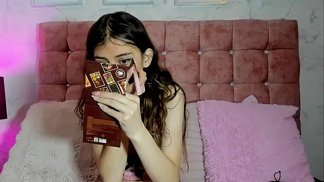 Katalina Laurent online show from July 22, 2026, 12:30 pm