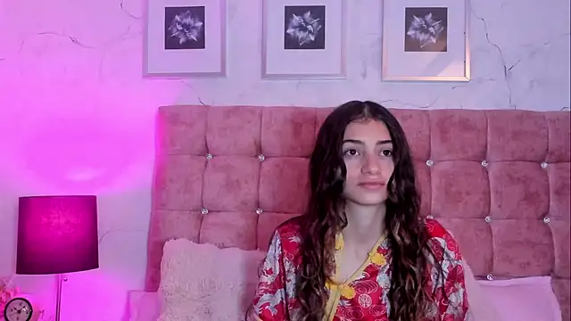Katalina Laurent online show from July 27, 2026, 11:17 am