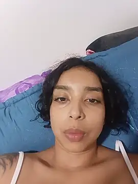 Snapshot of Molly00_ chatting on July 15, 2026, 3:34 am Molly00 online show from July 15, 2026, 3:34 am
