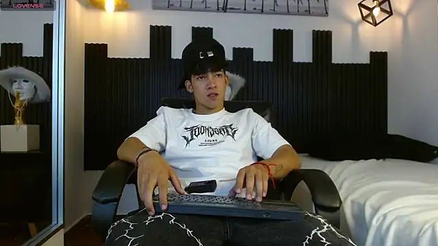 ren storm online show from July 29, 2026, 3:26 am