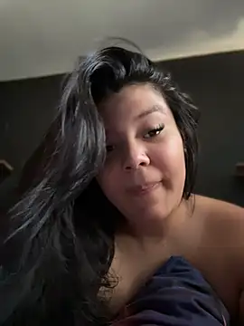 AlondraSoomers online show from July 23, 2026, 7:01 pm