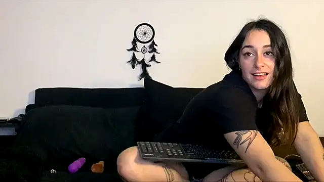 sweetcherry333 online show from July 17, 2026, 3:57 am