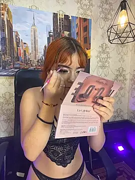 Roxy Fox 2 online show from July 19, 2026, 1:04 pm