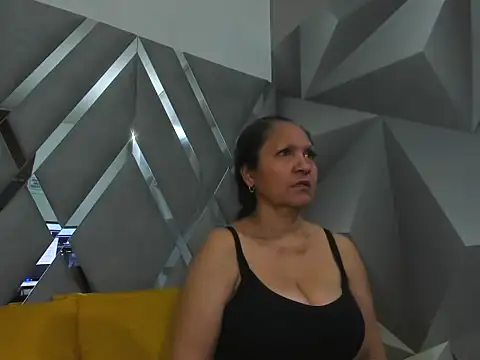 Charlotte Moon1 online show from July 25, 2026, 2:53 am