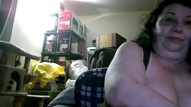 Snapshot of shadowdashlyla chatting on July 27, 2026, 1:45 am shadowdashlyla online show from July 27, 2026, 1:45 am