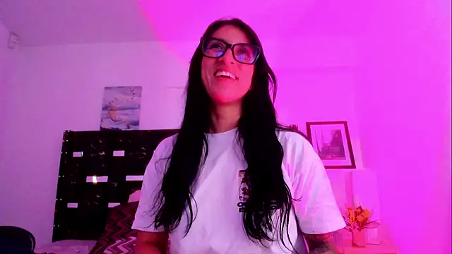ZarayFeet  online show from July 17, 2026, 1:18 pm