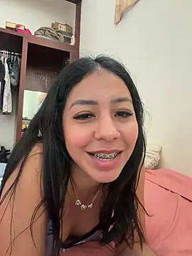 Snapshot of kari_rive chatting on July 21, 2026, 7:49 pm kari rive online show from July 21, 2026, 7:49 pm