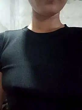 Rosie-loveU- online show from July 24, 2026, 11:14 pm