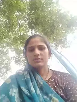 Snapshot of Santoshi7080 chatting on July 22, 2026, 8:39 am Santoshi7080 online show from July 22, 2026, 8:39 am
