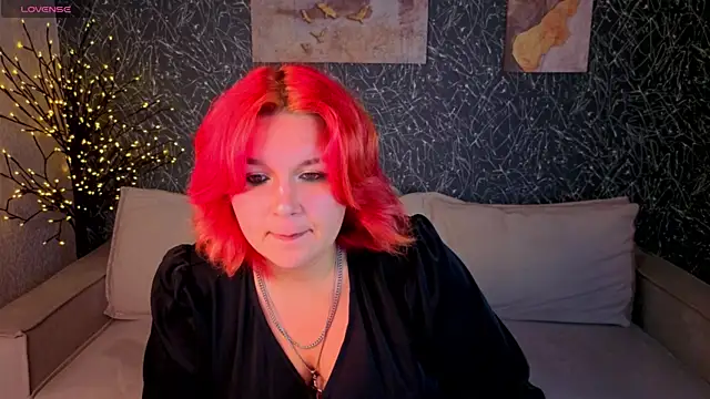 Emma Davise online show from July 16, 2026, 1:11 am