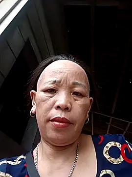 lylai18 online show from July 16, 2026, 12:38 am