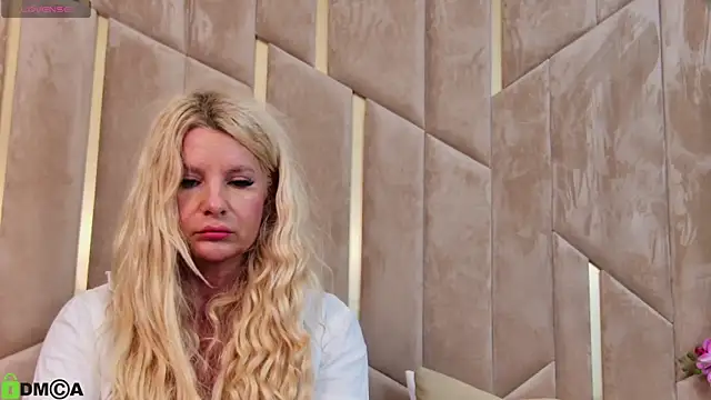 NatashaJade online show from July 27, 2026, 4:19 am