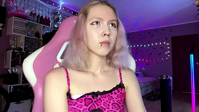 lonely bunny online show from July 26, 2026, 3:30 pm