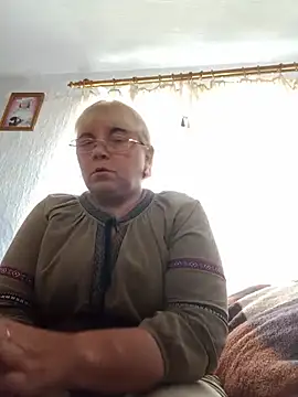 Elena Beautiful784 online show from July 11, 2026, 7:33 am