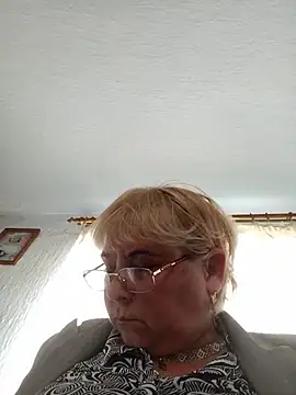 Elena Beautiful784 online show from July 12, 2026, 8:49 am