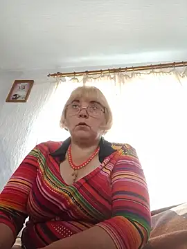 Elena Beautiful784 online show from July 14, 2026, 1:39 pm