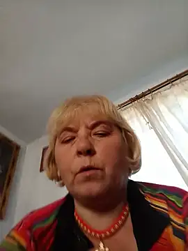 Elena Beautiful784 online show from July 16, 2026, 1:39 pm