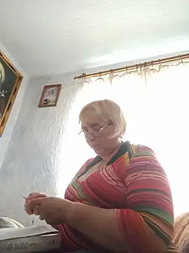 Elena Beautiful784 online show from July 19, 2026, 12:42 pm