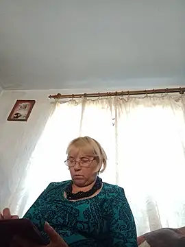 Elena Beautiful784 online show from July 28, 2026, 3:54 pm