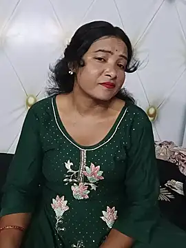 queen 1211 online show from July 28, 2026, 1:32 pm