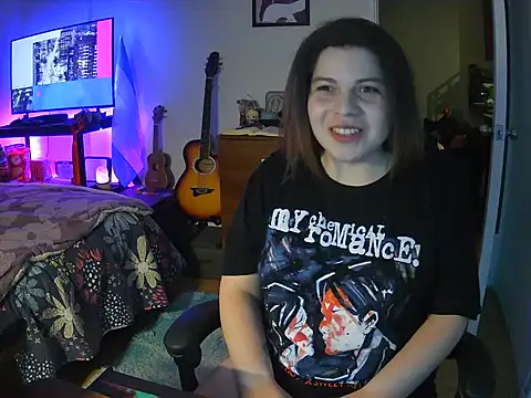 Snapshot of Allis_Wonderland chatting on July 17, 2026, 3:02 am Allis Wonderland online show from July 17, 2026, 3:02 am
